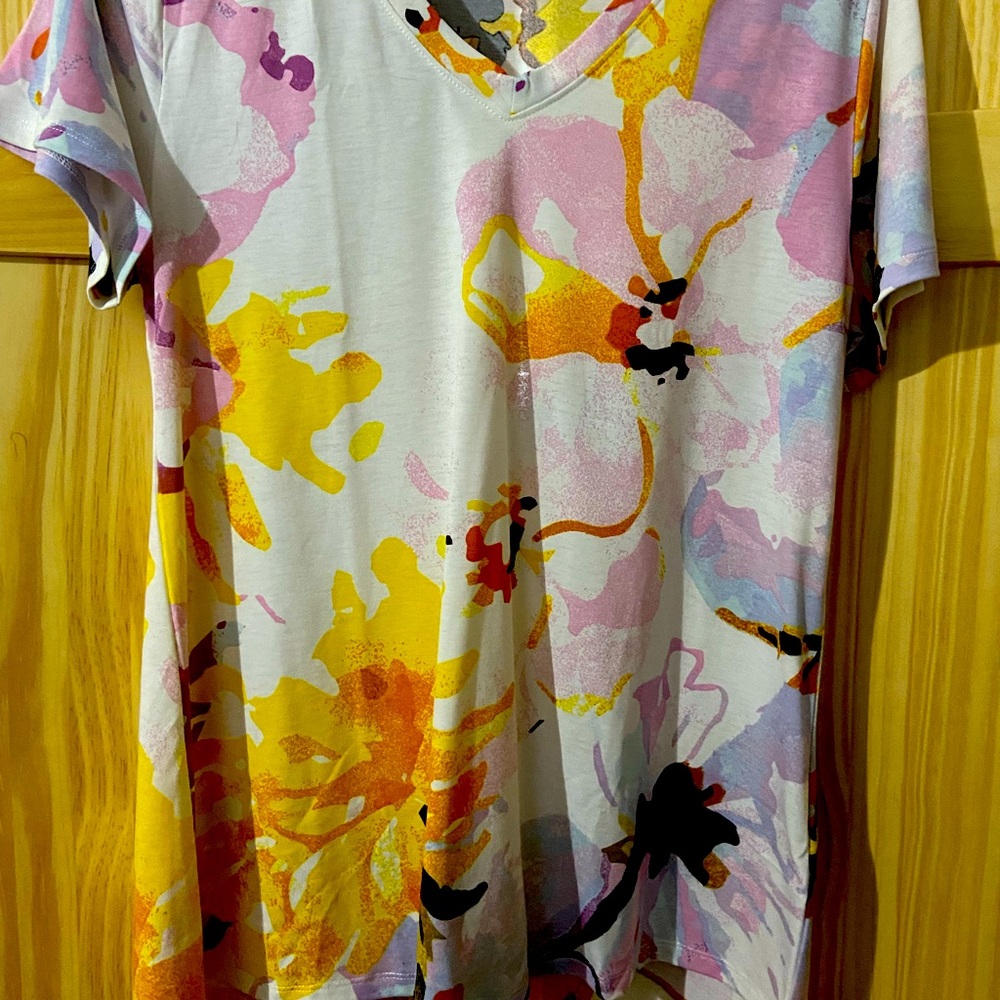 LuLaRoe Classic T